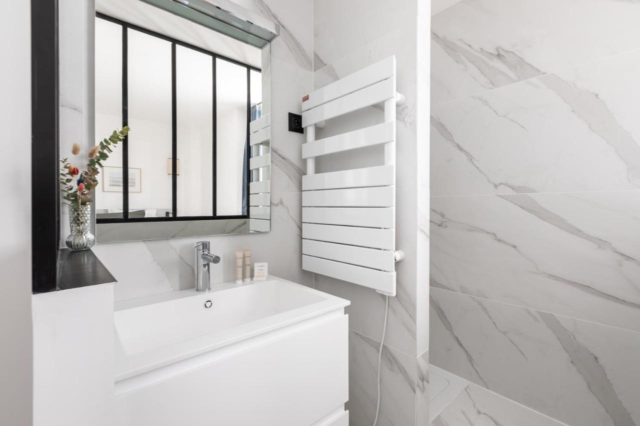 Pick A Flat's In Saint Germain - Rue Corneille * Paris